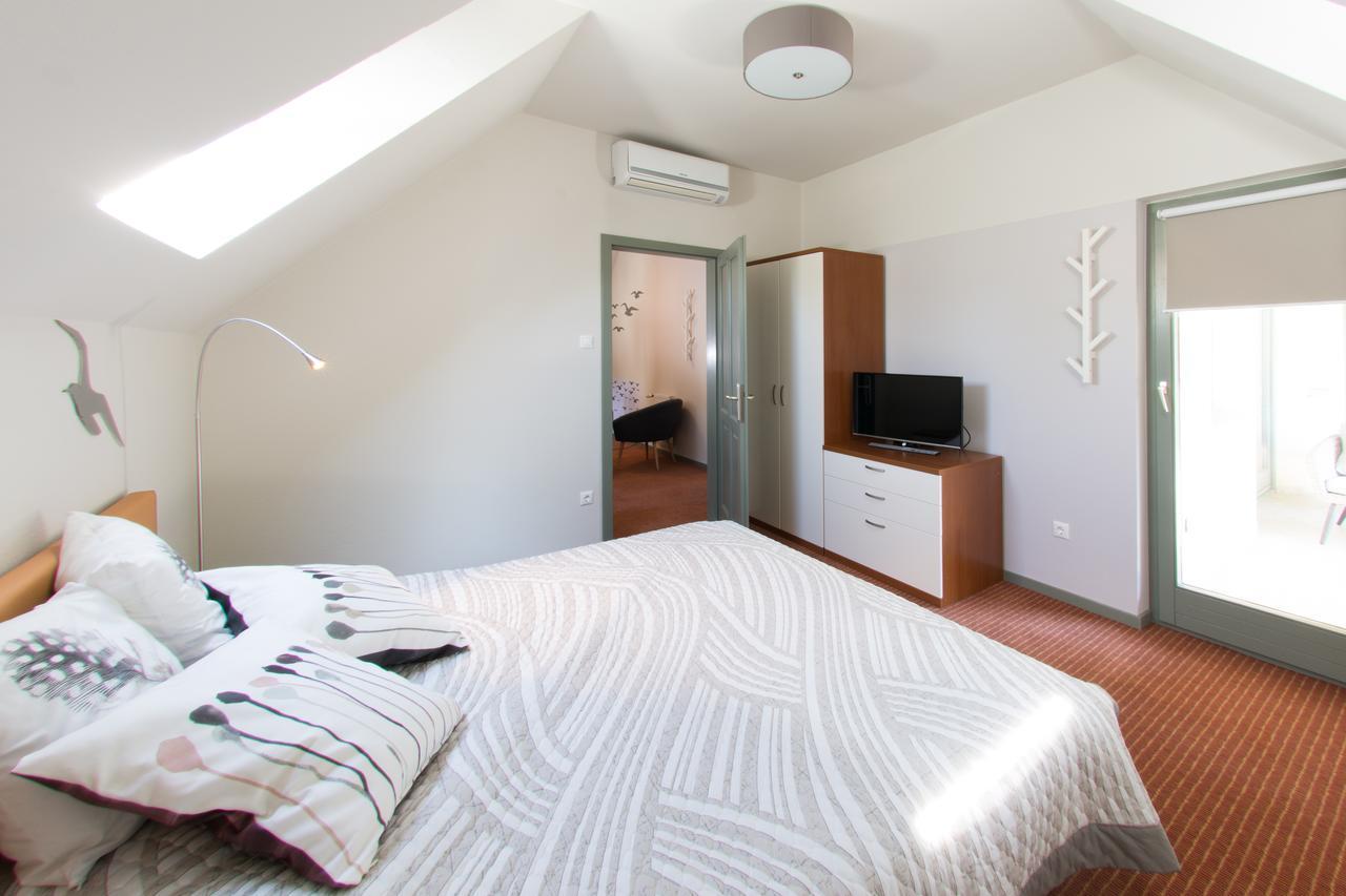 Villa Oliva Boutique Rooms Zamardi Exterior photo